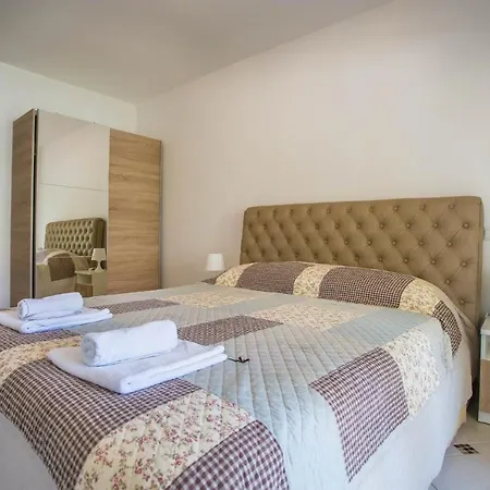 Two-bedroom In I Apartment Porec